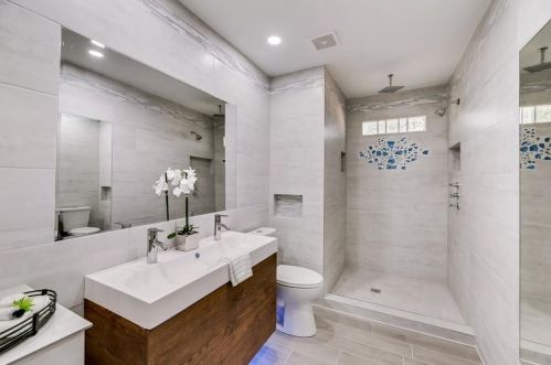 2735 Grafton Ave, Dallas TX  75211-5711 exterior