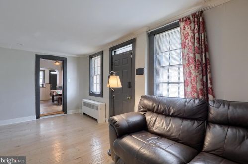 212 Howard Ave, Lancaster PA  17602-4208 exterior