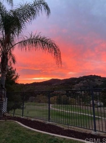 2279 Orchard View Ln, Escondido, CA 92027-6728