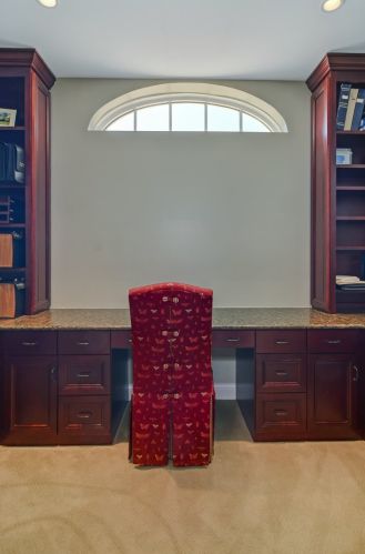 137 Oxford Ave, Willowbrook IL  60514-1151 exterior