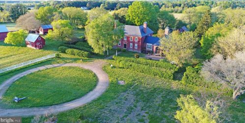 2494 Simonson Rd, Farnham, VA 22460-2212
