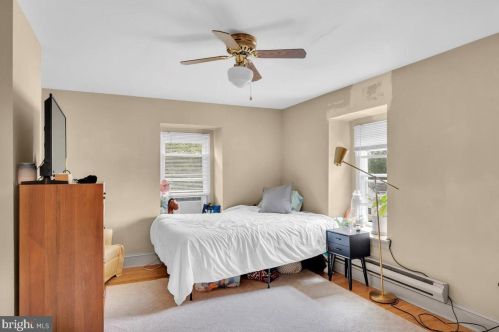 102 Park Ave, Tavistock NJ 08033-1639 exterior