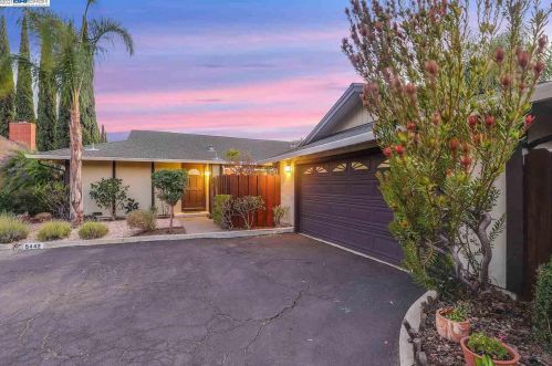 5442 Agostino Ct, Concord, CA 94521-2421