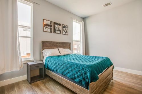 146 Cisco St, Dallas, TX 75226-1212