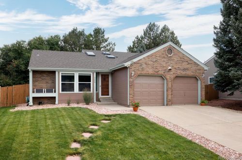 5008 Evanston St, Aurora CO 80014-3920 exterior