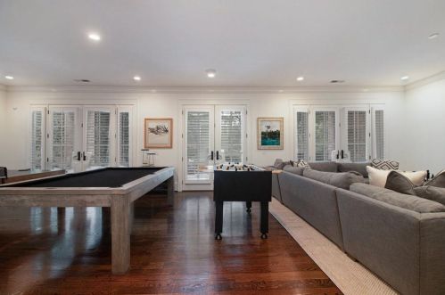 271 Hillside Dr, Atlanta GA  30342-3623 exterior