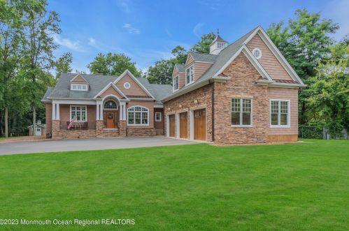 139 Cold Indian Spg Rd, Tinton Falls NJ 07712-3247 exterior