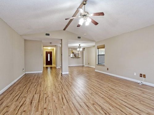 11454 Bristle Oak Trl, Austin TX  78750-1389 exterior