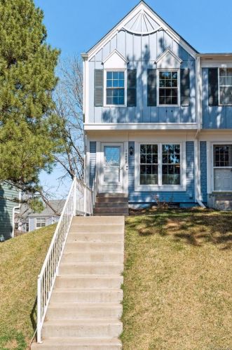 10408 Dartmouth Ave, Denver CO  80227-5605 exterior