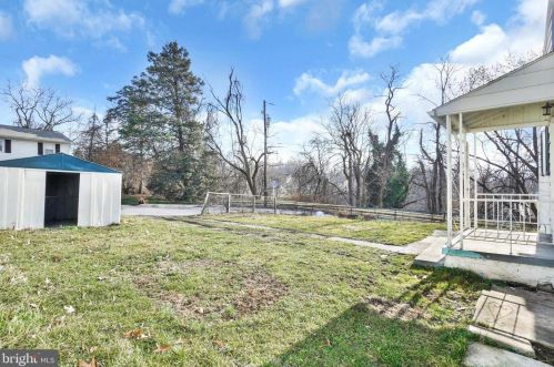 823 5th St, Harrisburg PA  17113-2612 exterior