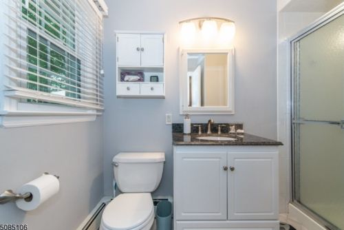 40 Lake Shore Dr, Dover NJ  07803-2936 exterior