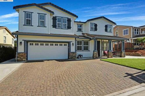 16 Emshee Ln, Pacheco, CA 94553-3610