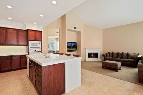 12758 Royal Palm Ln, Riverside CA  92503-7077 exterior