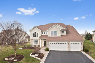 26424 Rustling Birch Way, Plainfield, IL 60585-1337