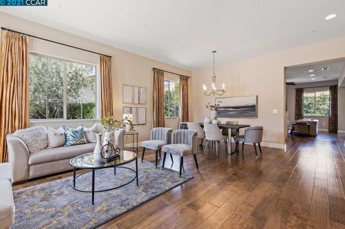 7805 Ridgeline Dr, Pleasanton, CA 94568-5583