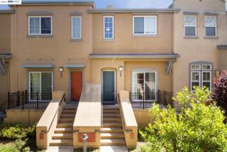 8833 Oliver Pl, Pleasanton, CA 94568-1380