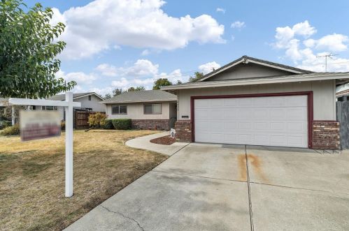 8433 Melrose Dr, Stockton, CA 95210-1937
