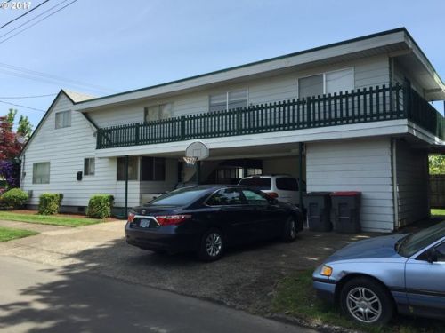 136 10th St, Mcminnville, OR 97128-4914