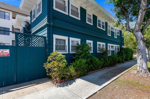 244 Kenwood St, Glendale CA  91206-4209 exterior