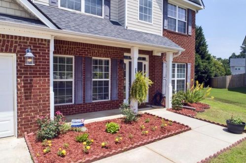 955 Rozena Pl, Loganville, GA 30052-5865