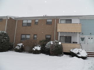 713 Westminster Ct, Millstone, NJ 08844-5004