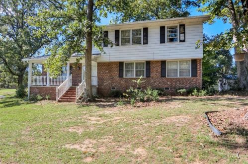 502 Augusta St, Mc Cormick, SC 29835-8710