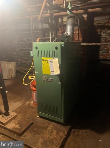 249 Mulberry St, Lancaster PA  17603-3741 exterior