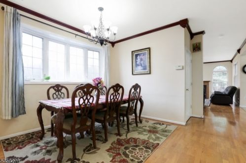 32 Scarlet Oak Dr, Princeton NJ  08540-4610 exterior