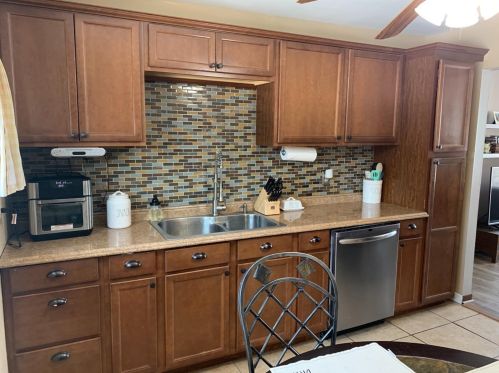 516 Liberty Pl, Hobart IN 46342-4659 exterior