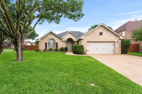 174 Brentwood Dr, Georgetown, TX 78628-1017