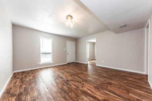 123 Carroll St, Morgans Point TX  77571-3563 exterior