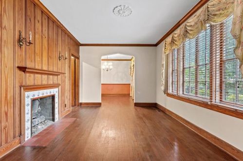 5 Brookhaven Dr, Atlanta GA  30319-3003 exterior