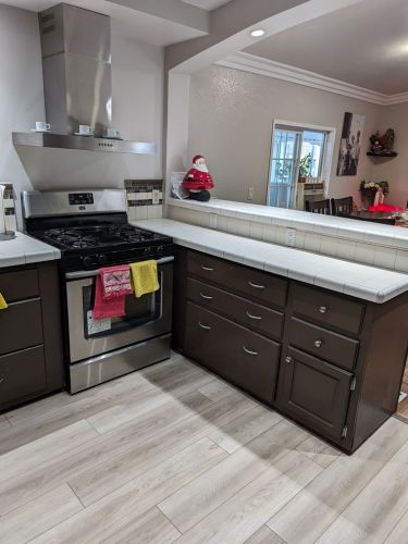 226 Green Dr, Santa Ana CA  92703-1720 exterior