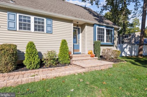 3 Breckenridge Dr, Erial, NJ 08081-3214