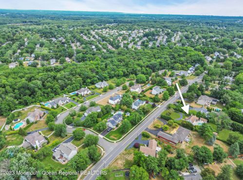 232 Cold Indian Spg Rd, Tinton Falls NJ 07712-3224 exterior