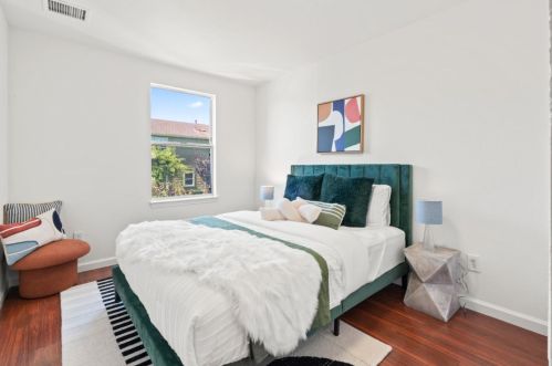 56 Garnett Ter, San Francisco CA 94124-2572 exterior