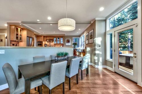 11114 Mougle Ln, Truckee CA  96161-6105 exterior