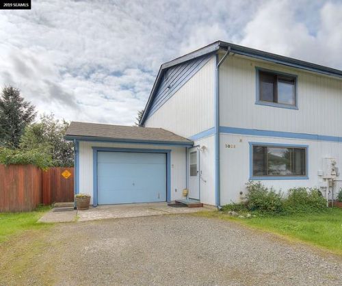 3022 Wood Duck Ave, Juneau, AK 99801-9290