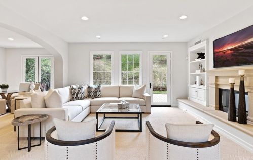 30 Blue Smt, Irvine CA  92603-0168 exterior