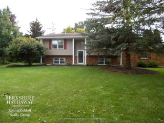 3 Cedar Ct, Plattville, IL 60560-9522