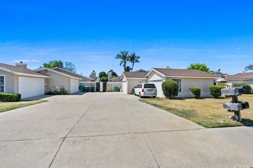 4661 Oceanside Dr, Chino, CA 91710-5901