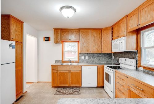 1848 4th St, Saint Paul MN  55110-3165 exterior
