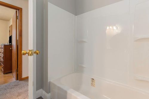 4397 Hickory Wood Ln, Atlanta GA  30360-2619 exterior