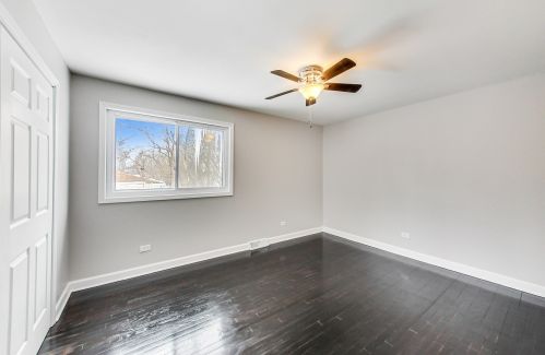 138 Hillside Ln, Willowbrook IL  exterior