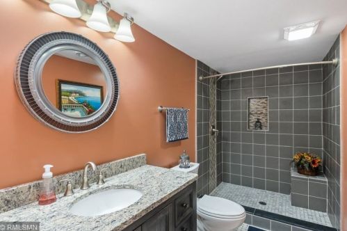 15321 Dundee Ct, Saint Paul MN  55124-5886 exterior