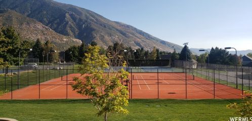 25 Snowstar Ln, Sandy UT 84092-4800 exterior