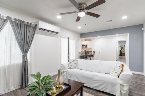 3056 Priscilla St, Riverside CA  92506-4314 exterior