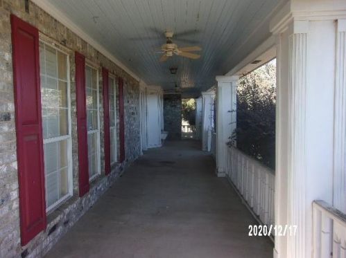 820 Bizzell Rd, Fincastle, TX 75763-2704