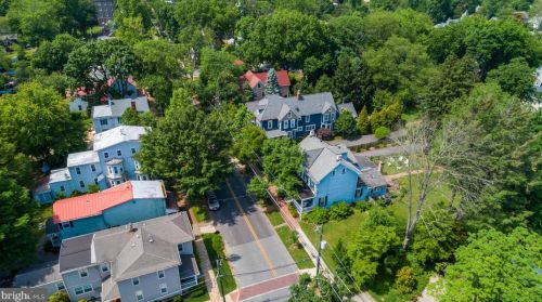 59 Potter St, Tavistock NJ 08033-1312 exterior