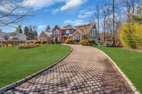 20 Mark Twain Dr, Morristown, NJ 07960-2763